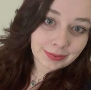 Meet your Posher, Becca